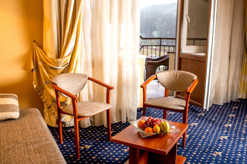 Hotel Buhta Vikingiv à Vodniki Extérieur photo
